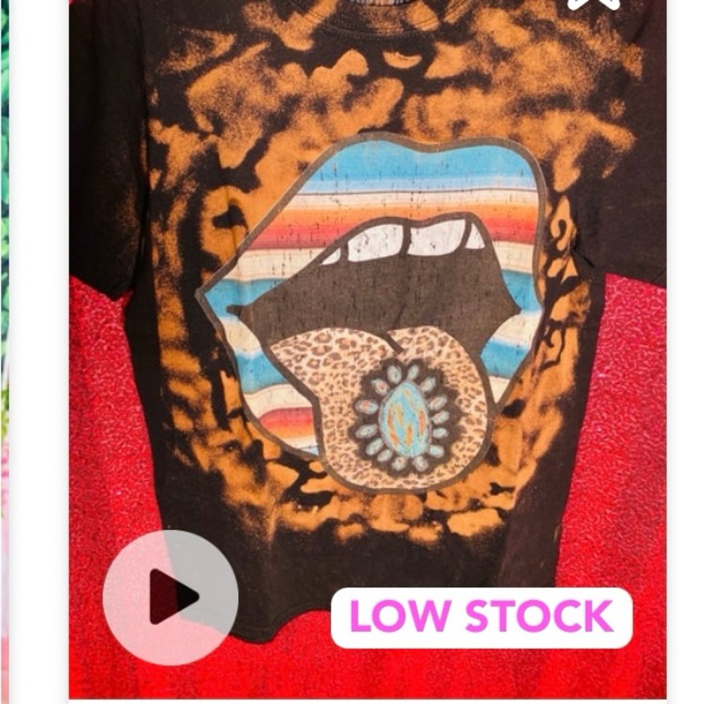 Bleached Leo Western Lips Tee NWTS